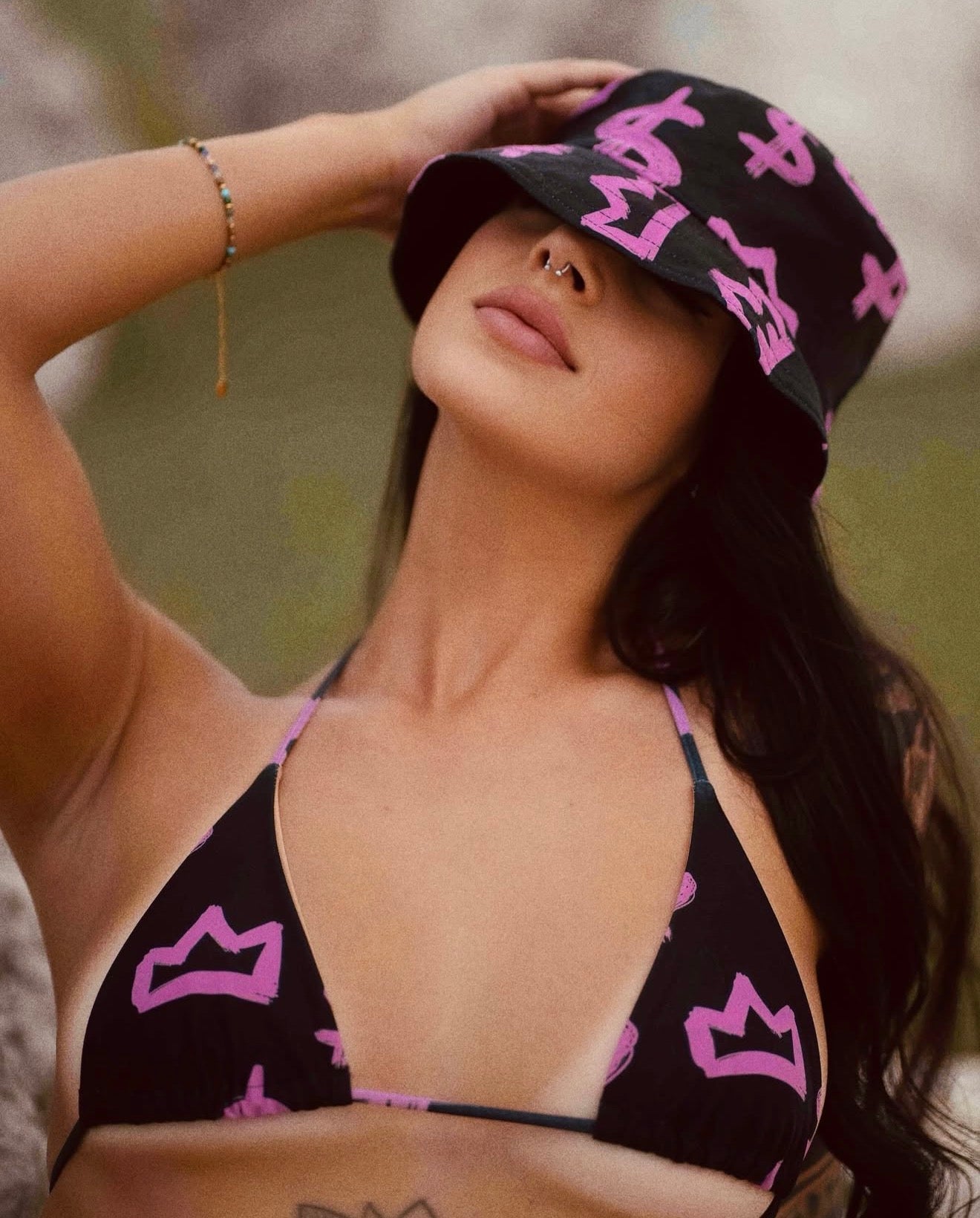 BORN A HU$TLER’                       BUCKET HAT